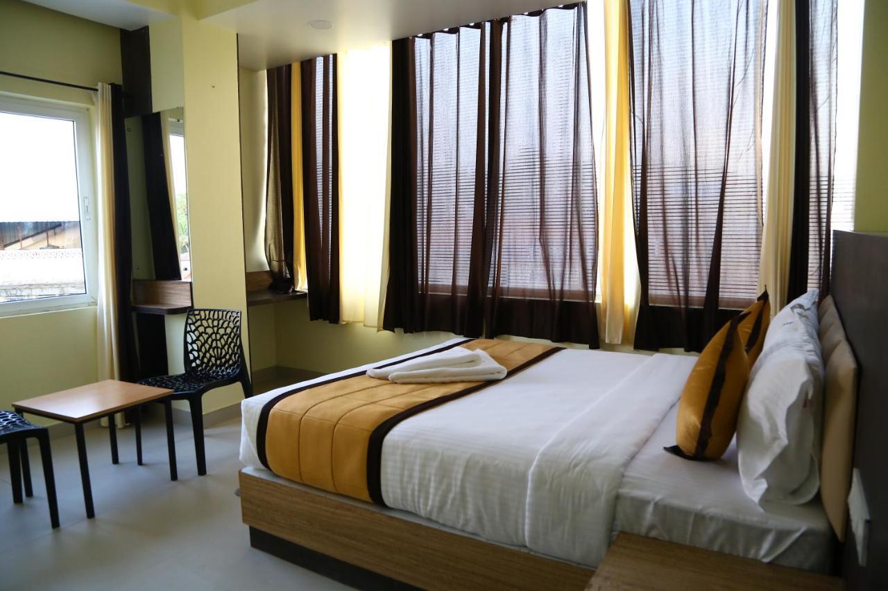 Hotel Landmark Port Blair Exterior foto