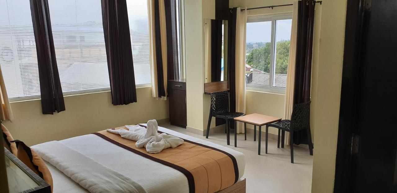 Hotel Landmark Port Blair Exterior foto