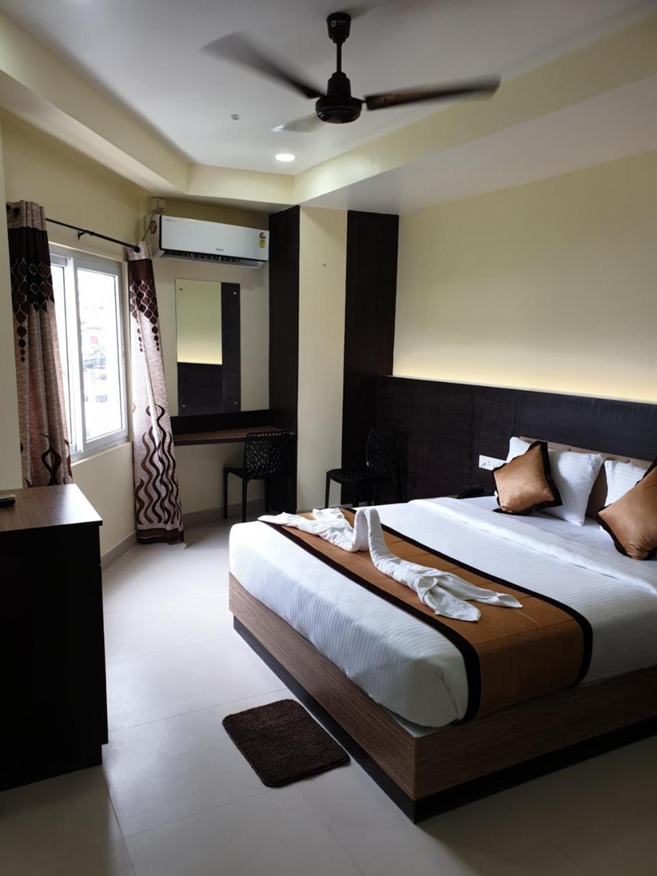 Hotel Landmark Port Blair Exterior foto